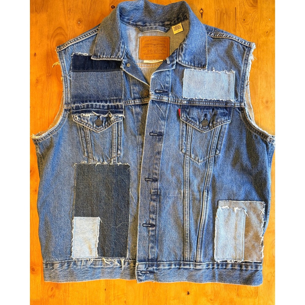 Levis Premium Vintage Fit Denim Patchwork Vest Mens Large Blue Trucker 621